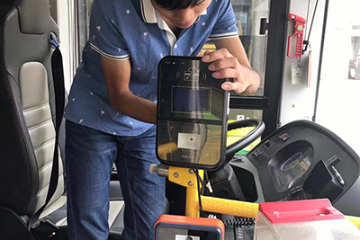 广西巴马县扫码乘车设备安装过程